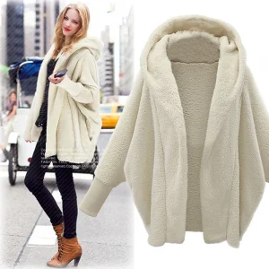 Autumn and Winter Plush Jacket for European and American Women, Solid Color Long Sleeved Hooded Loose Plush Jacket for Women
